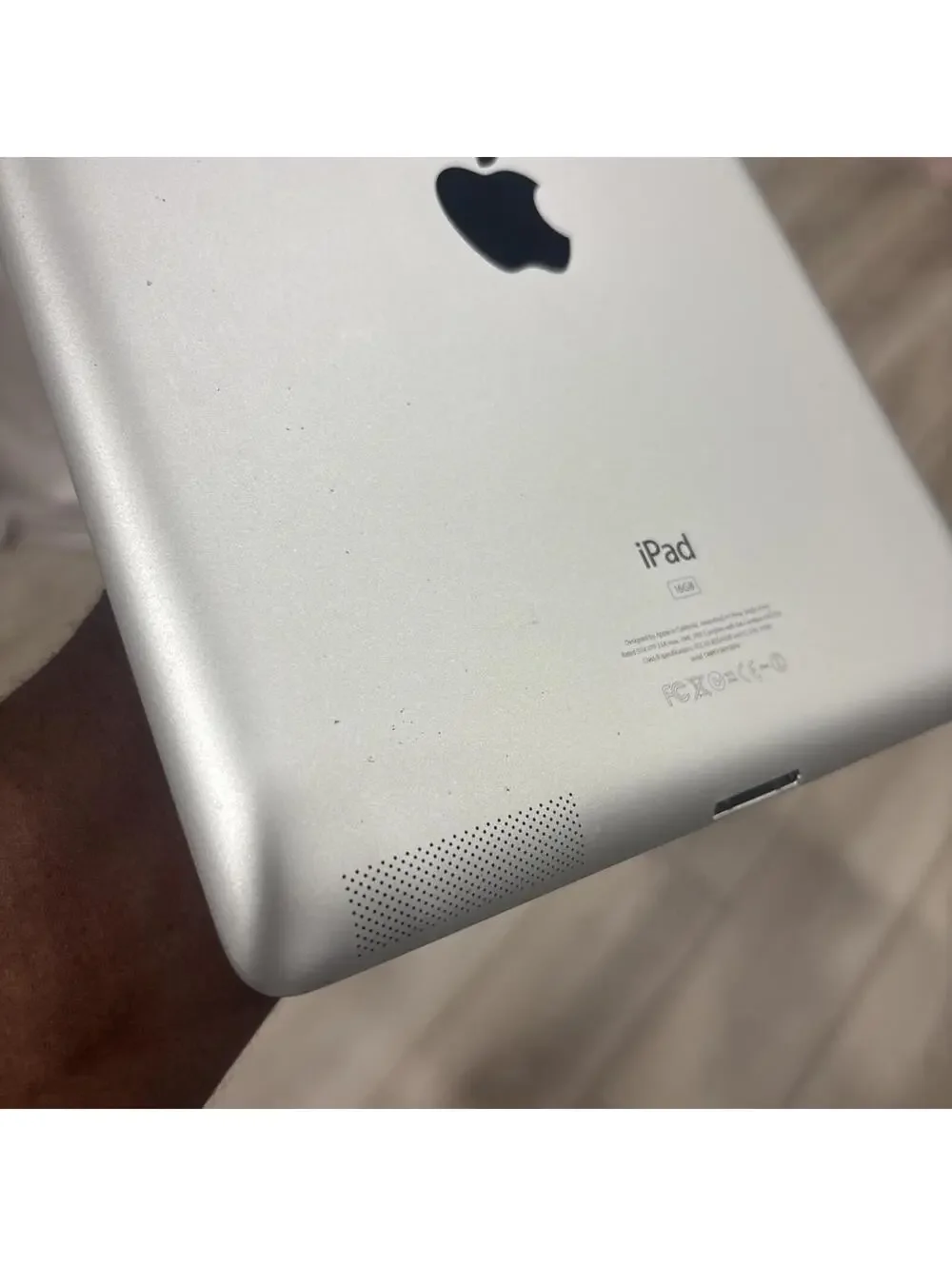 Apple iPad 2 MC979LL/A 2nd Generation 16GB White A1395 iOS 9.3.5 *Tested Working